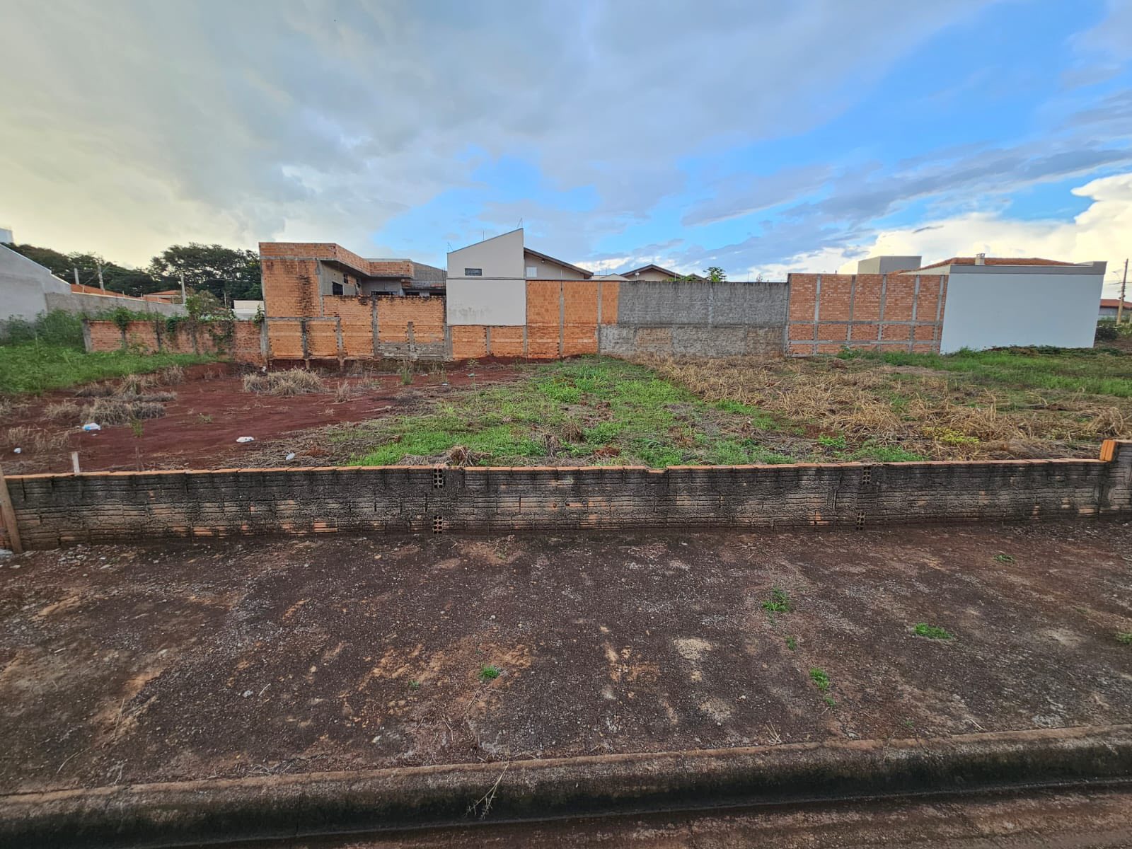 Terreno Rua  Turmalina, 360, Lote 14 Quadra C - Jardim Milano