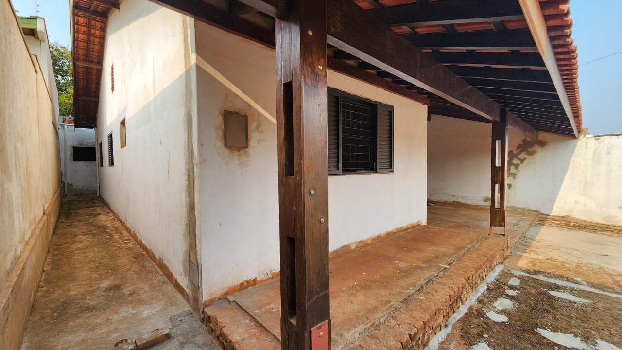 CASA RESIDENCIAL EM FASE DE ACABAMENTO FINAL- EXCELENTE LOCALIZAÇÃ, Rua João Pessoa, n 39- Centro