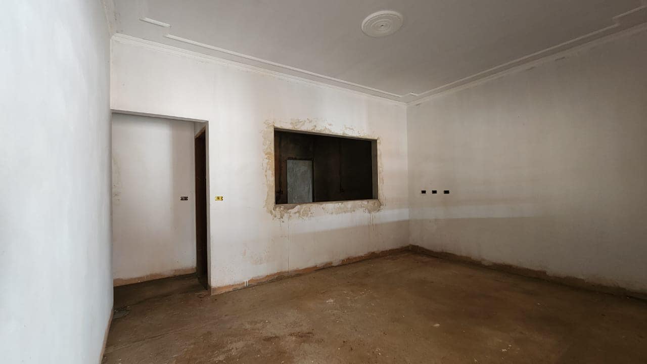 CASA RESIDENCIAL EM FASE DE ACABAMENTO FINAL- EXCELENTE LOCALIZAÇÃ, Rua João Pessoa, n 39- Centro