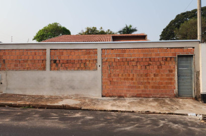 CASA RESIDENCIAL EM FASE DE ACABAMENTO FINAL- EXCELENTE LOCALIZAÇÃ, Rua João Pessoa, n 39- Centro