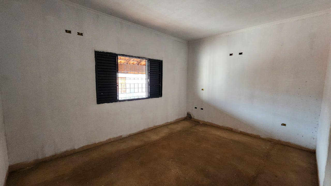 CASA RESIDENCIAL EM FASE DE ACABAMENTO FINAL- EXCELENTE LOCALIZAÇÃ, Rua João Pessoa, n 39- Centro