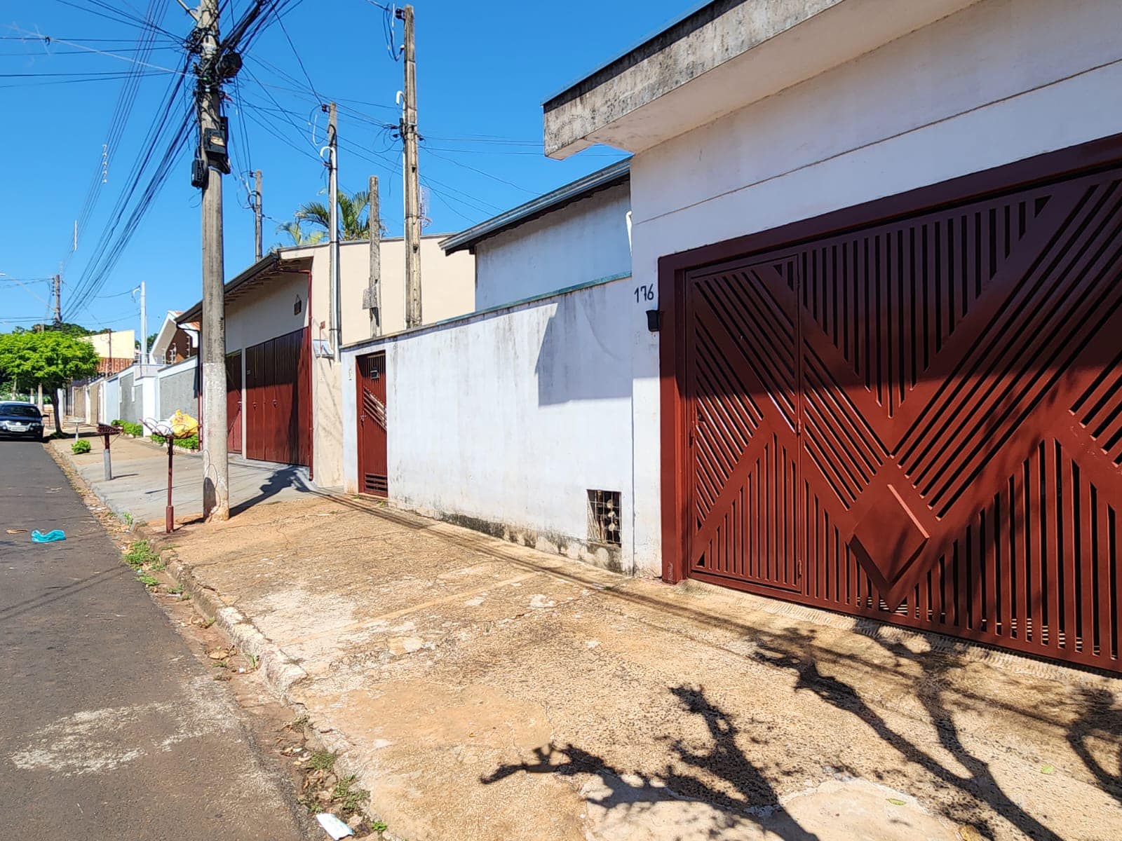 3 Casas Residencial - Vila Bonatti ( Otima oportunidade para Locação)