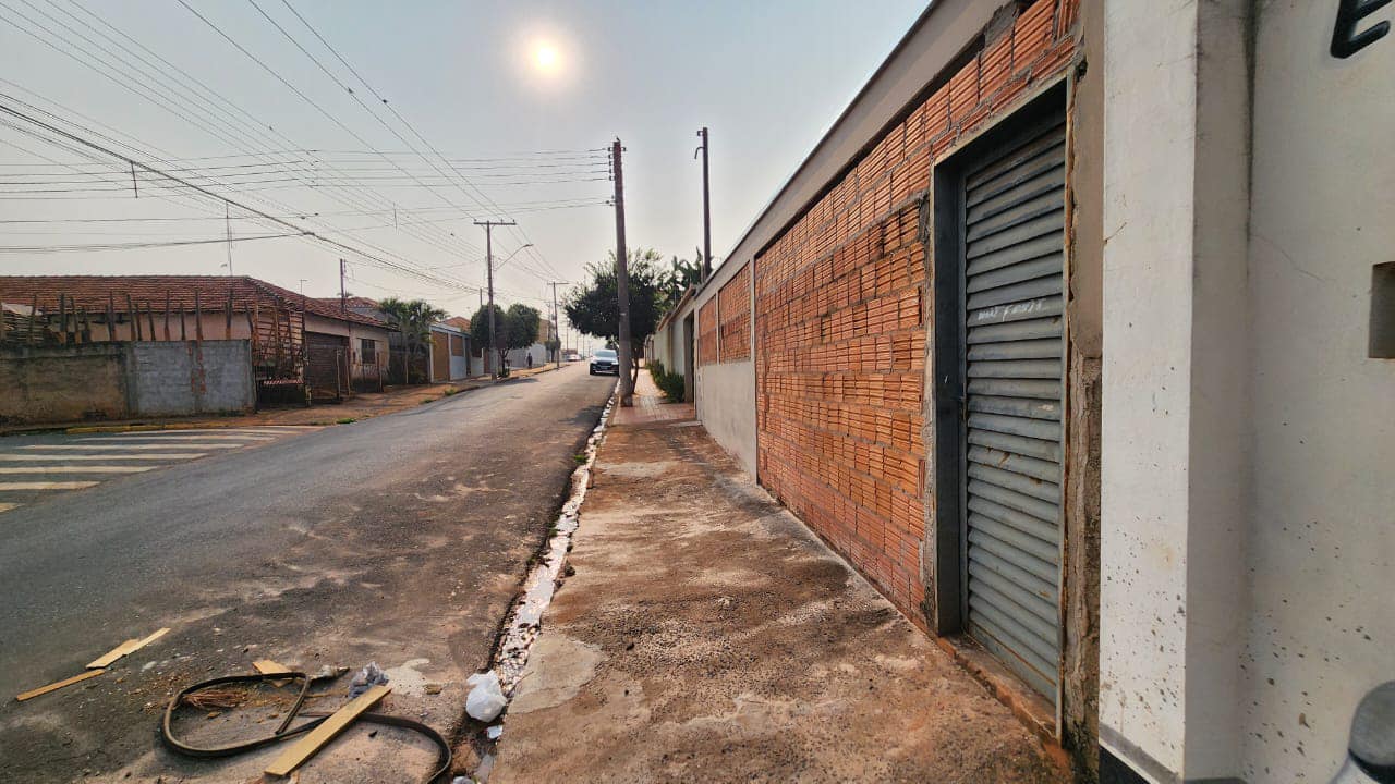 CASA RESIDENCIAL EM FASE DE ACABAMENTO FINAL- EXCELENTE LOCALIZAÇÃ, Rua João Pessoa, n 39- Centro