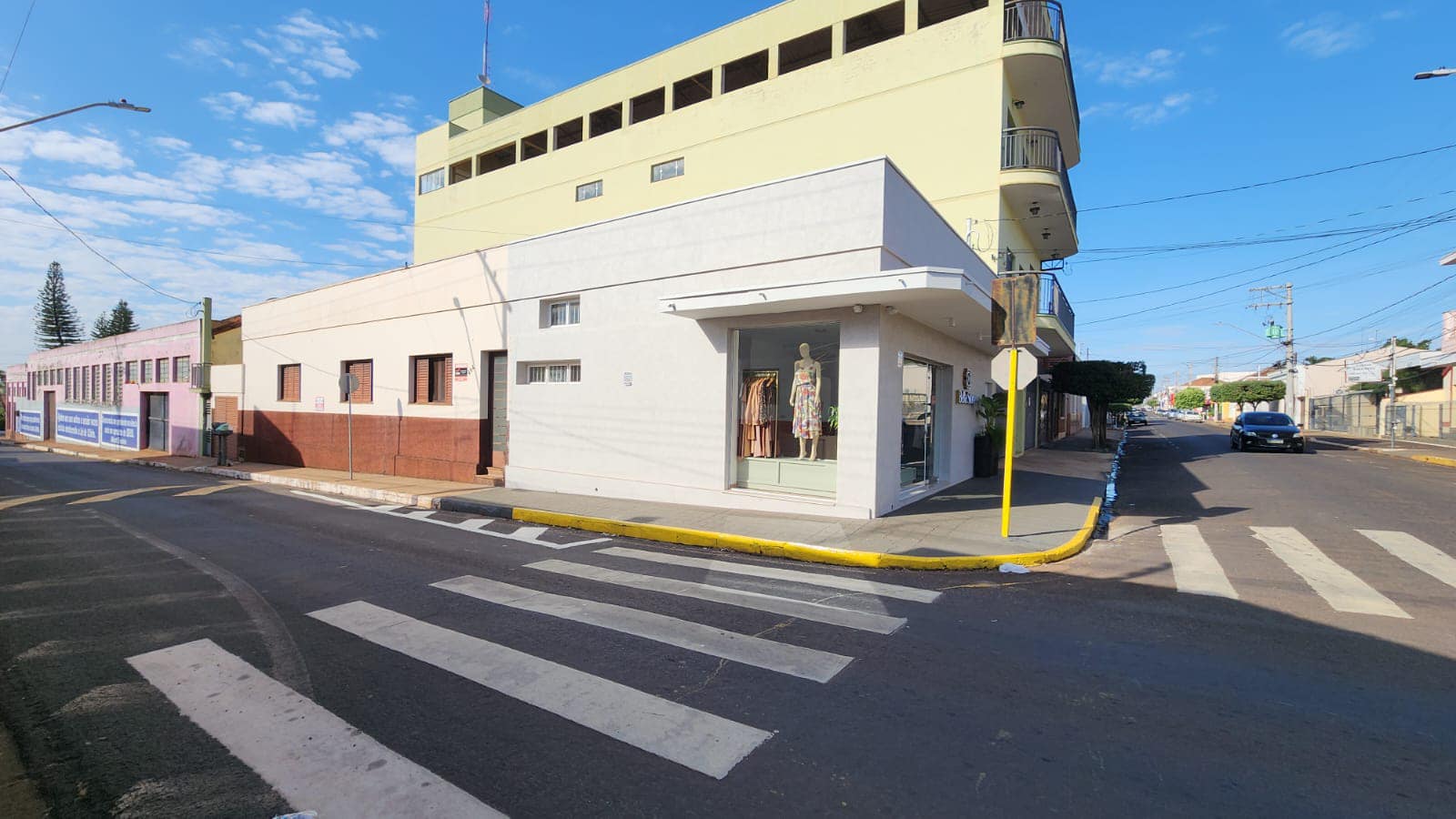Rua Crispim de Abreu , n 494- Centro / Comércio ,  Rua Coronel Penteado, n251- Centro EXCELENTE LOCALIZAÇÃO