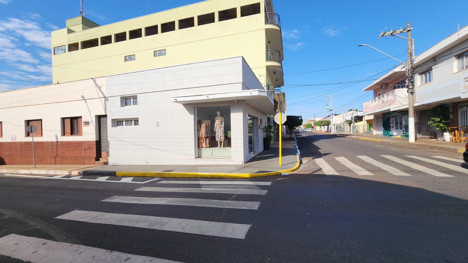 Rua Crispim de Abreu , n 494- Centro / Comércio ,  Rua Coronel Penteado, n251- Centro EXCELENTE LOCALIZAÇÃO