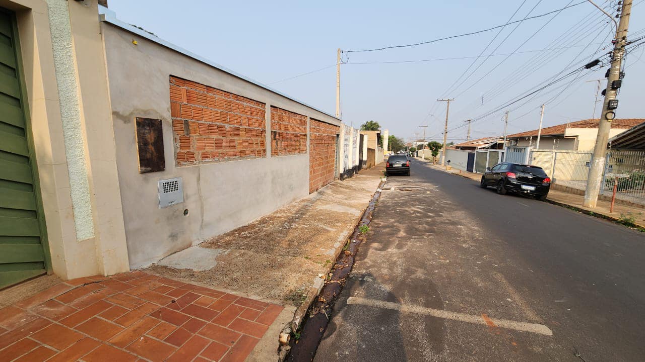 CASA RESIDENCIAL EM FASE DE ACABAMENTO FINAL- EXCELENTE LOCALIZAÇÃ, Rua João Pessoa, n 39- Centro