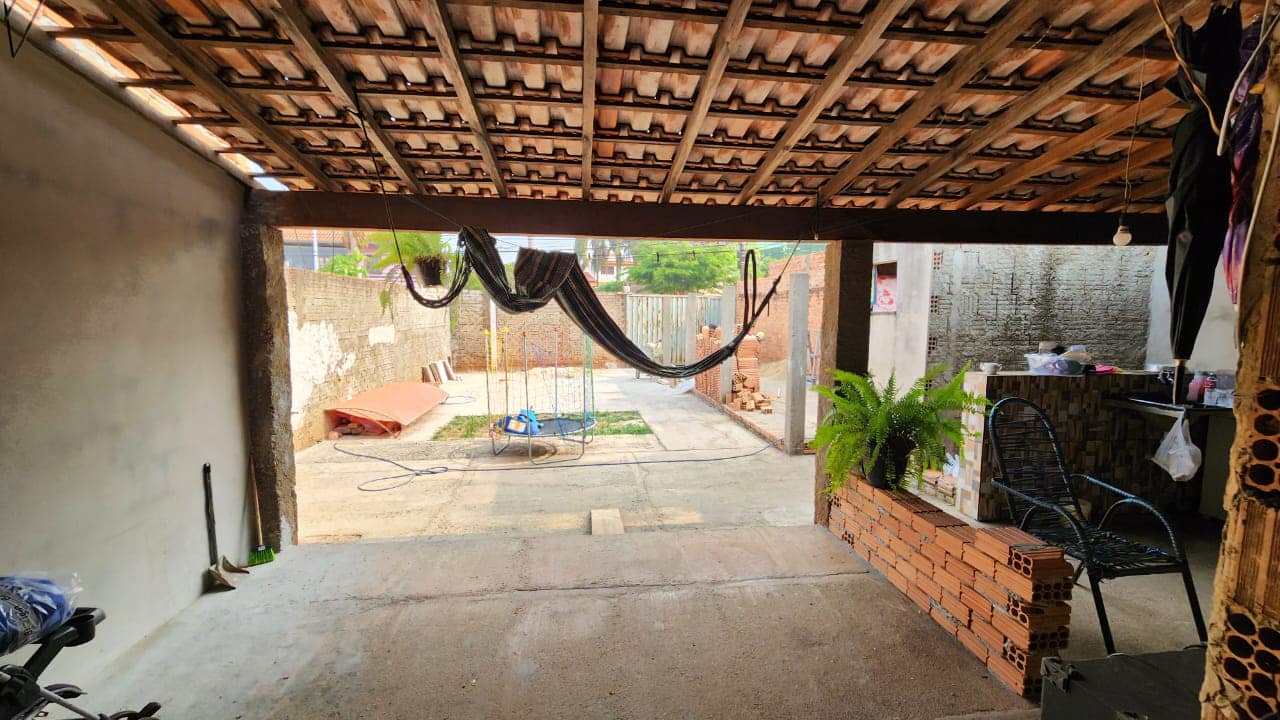 Casa Avenida Armando Penteado, n737- Centro