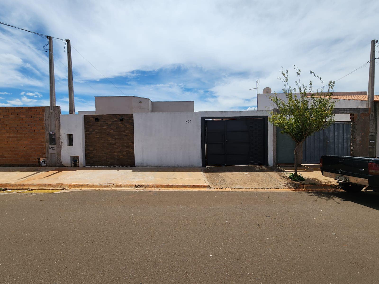 Casa Rua Maria de Lourdes Bortoloto, n301- Jardim Santa Clara