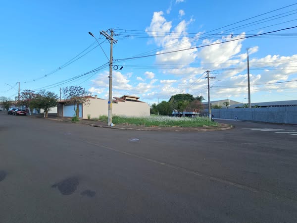 Terreno Rua Amazonas, n 40, Lote 01 da quadra 06- Parque Varotti