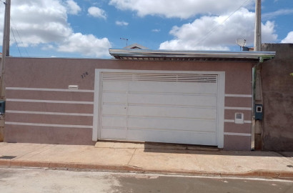 Casa Rua Fautino de Toledo, n276, Bairro Parque Terras de Santa Maria