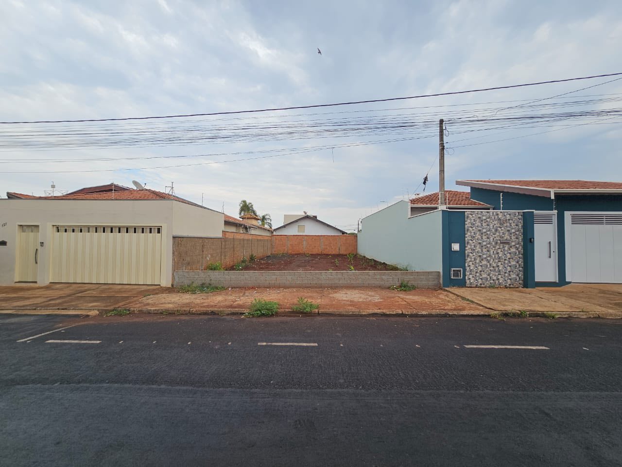 Terreno Rua Jasmins , n 131, Lote 12 da quadra G - Jardim Bela Vista