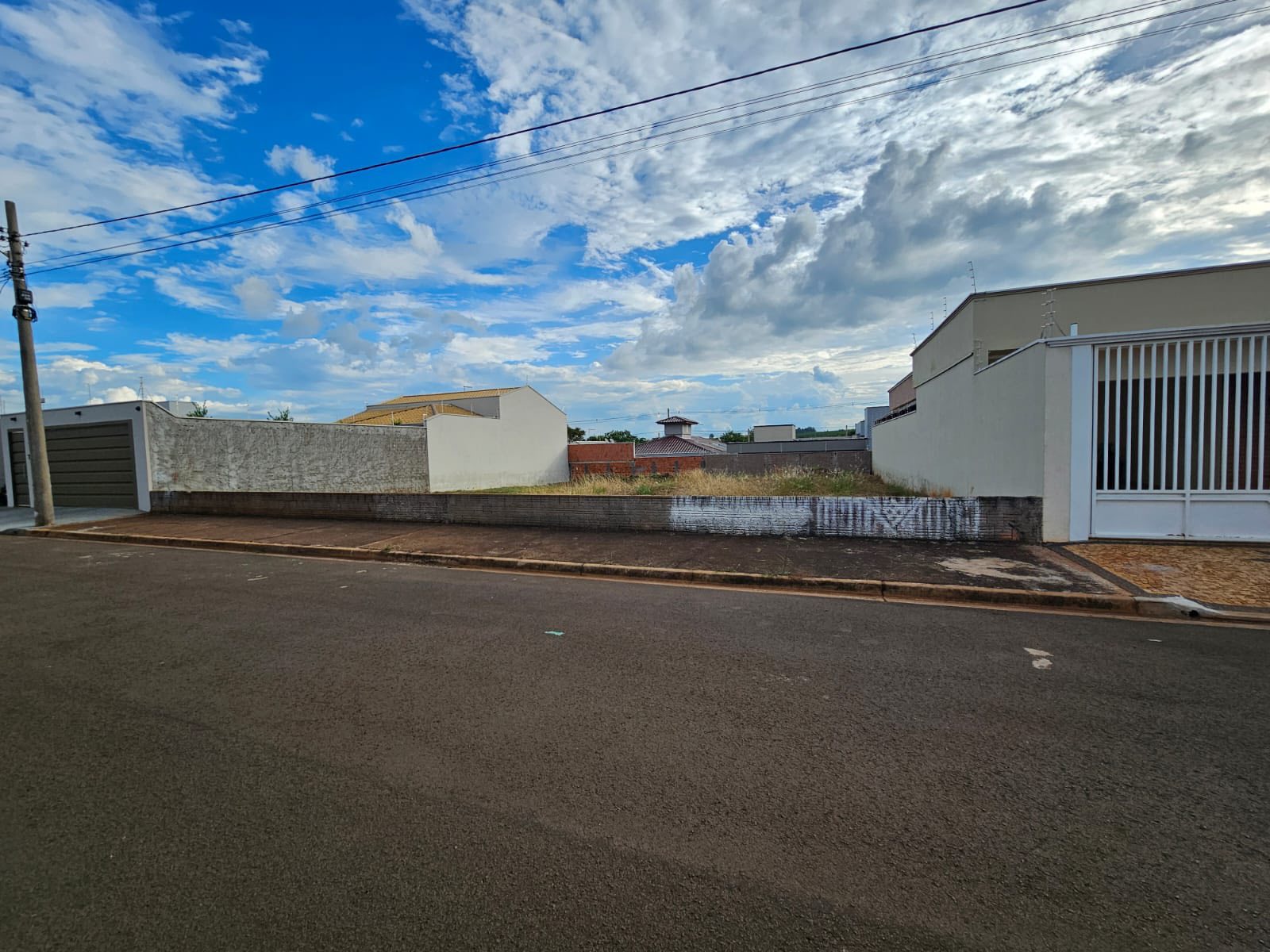 Terremp Rua  Pérola , n 32, Lote 04 da quadra F-Jardim Milano