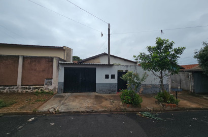 Duas Casas Rua Albino Schiavon, n 77-Conjunto Habitacional Ada Dedini Ometto