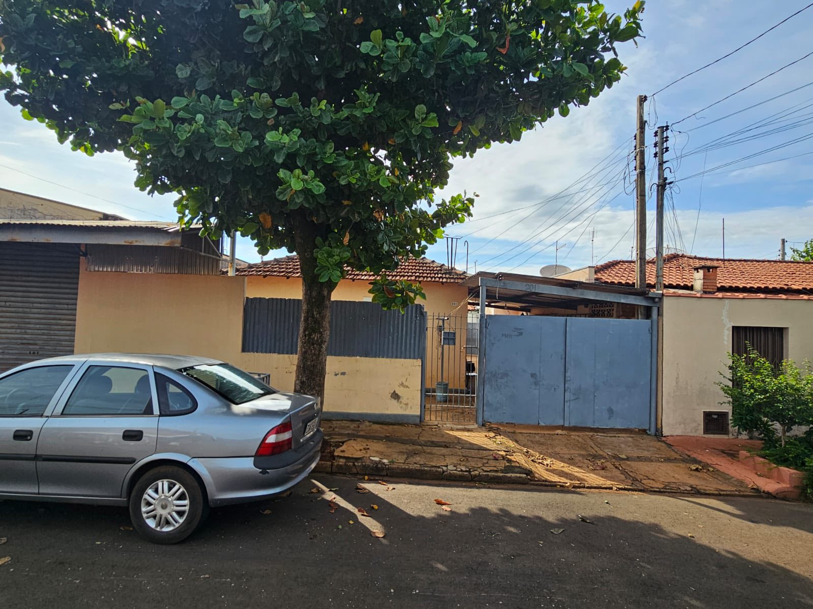 Duas Casas Rua Juliana, n201- Jardim São Carlos