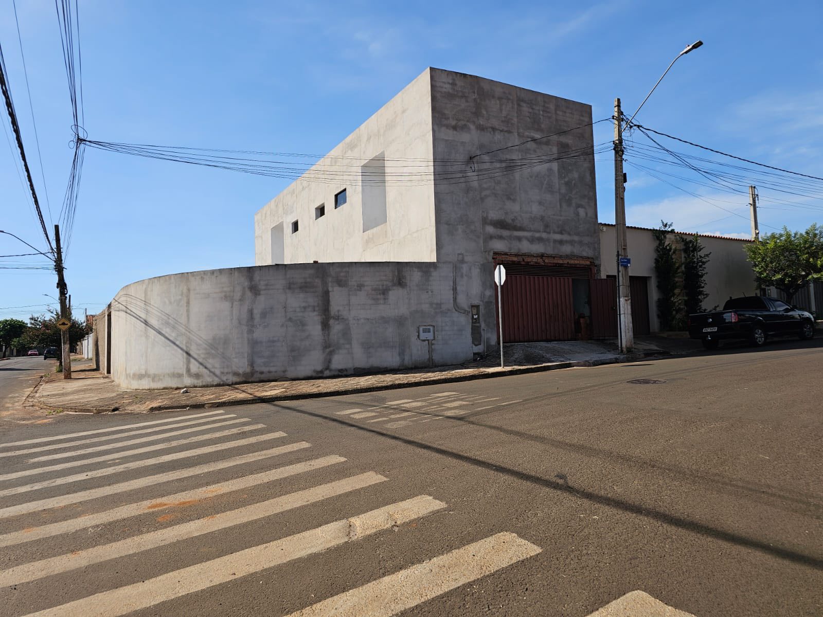 Sobrado Rua Piauí, n 31- Parque Varotti