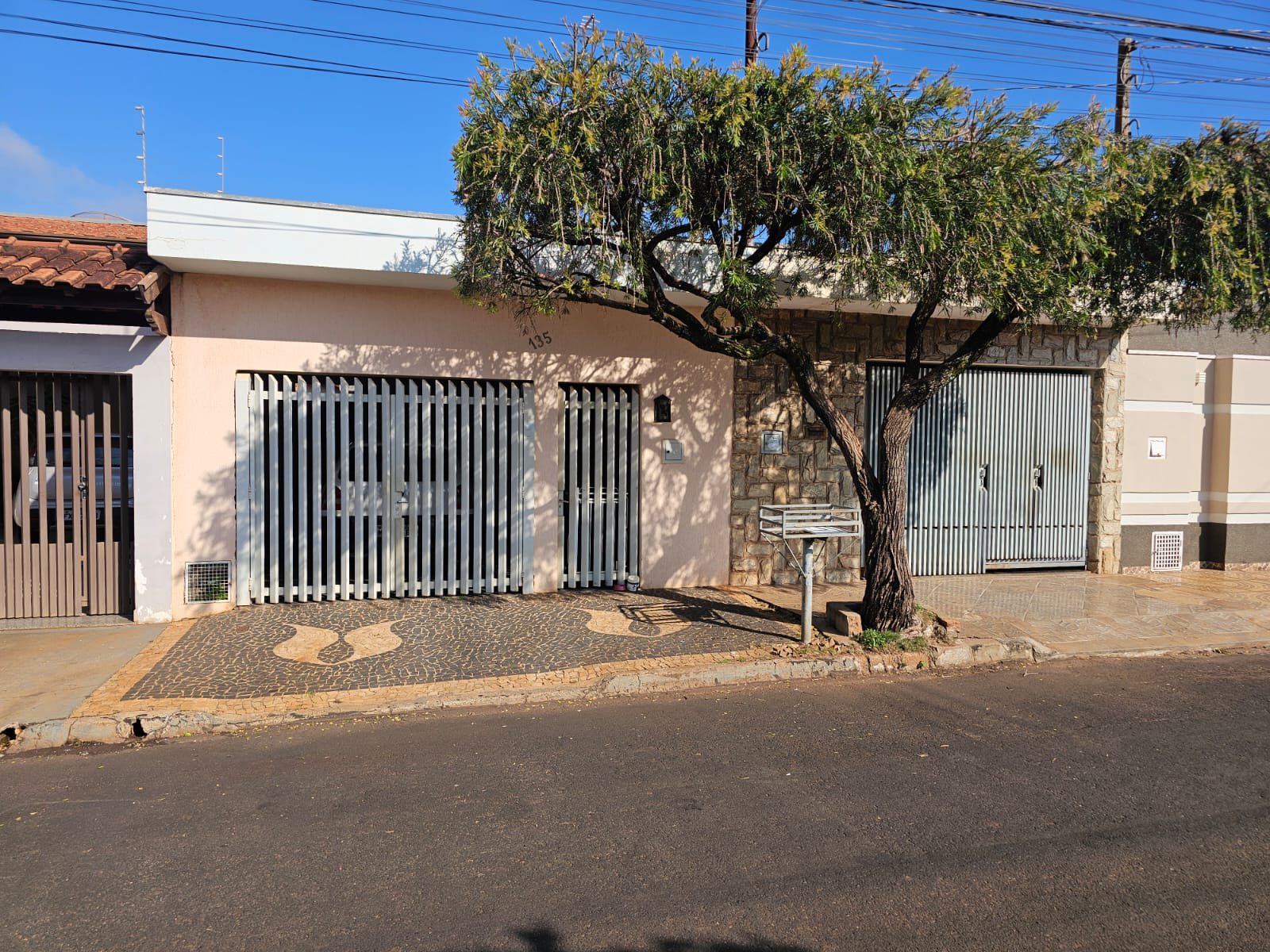 Casa  Rua Pedro Minello, n135- Jardim Santa Cecília