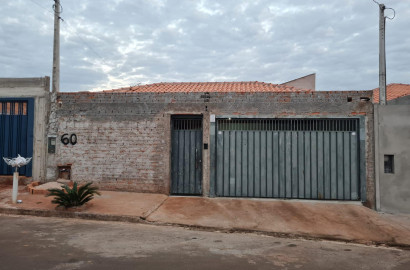 Casa na Rua Tocantins , n 60- Parque Varotti
