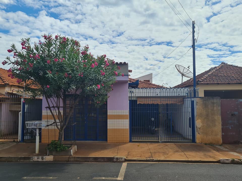 CASA RESIDENCIAL E COMÉRCIO Rua Agostinho de Biase, n 96- Jardim Brasil