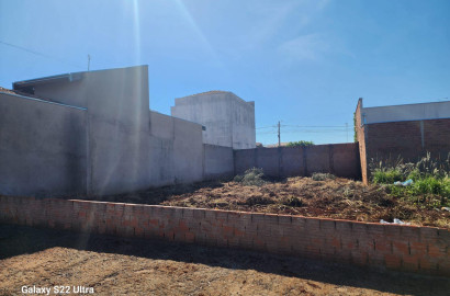 Rua Alagoas, n 262, Lote 17 da quadra 15- Parque Varotti