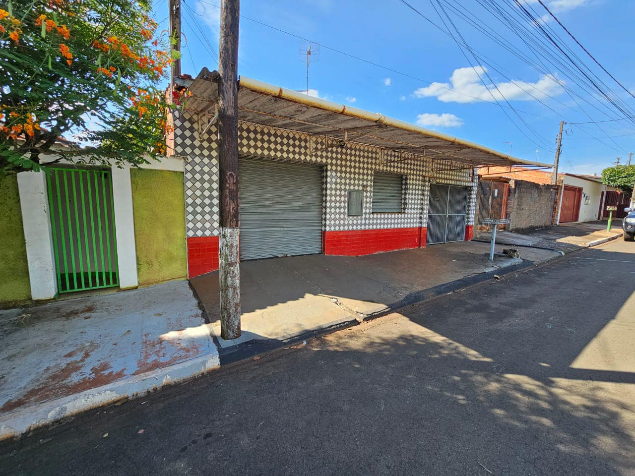 Casa Rua Francisco Cressoni, 425- Conjunto Habitacional Etore Marquezelli