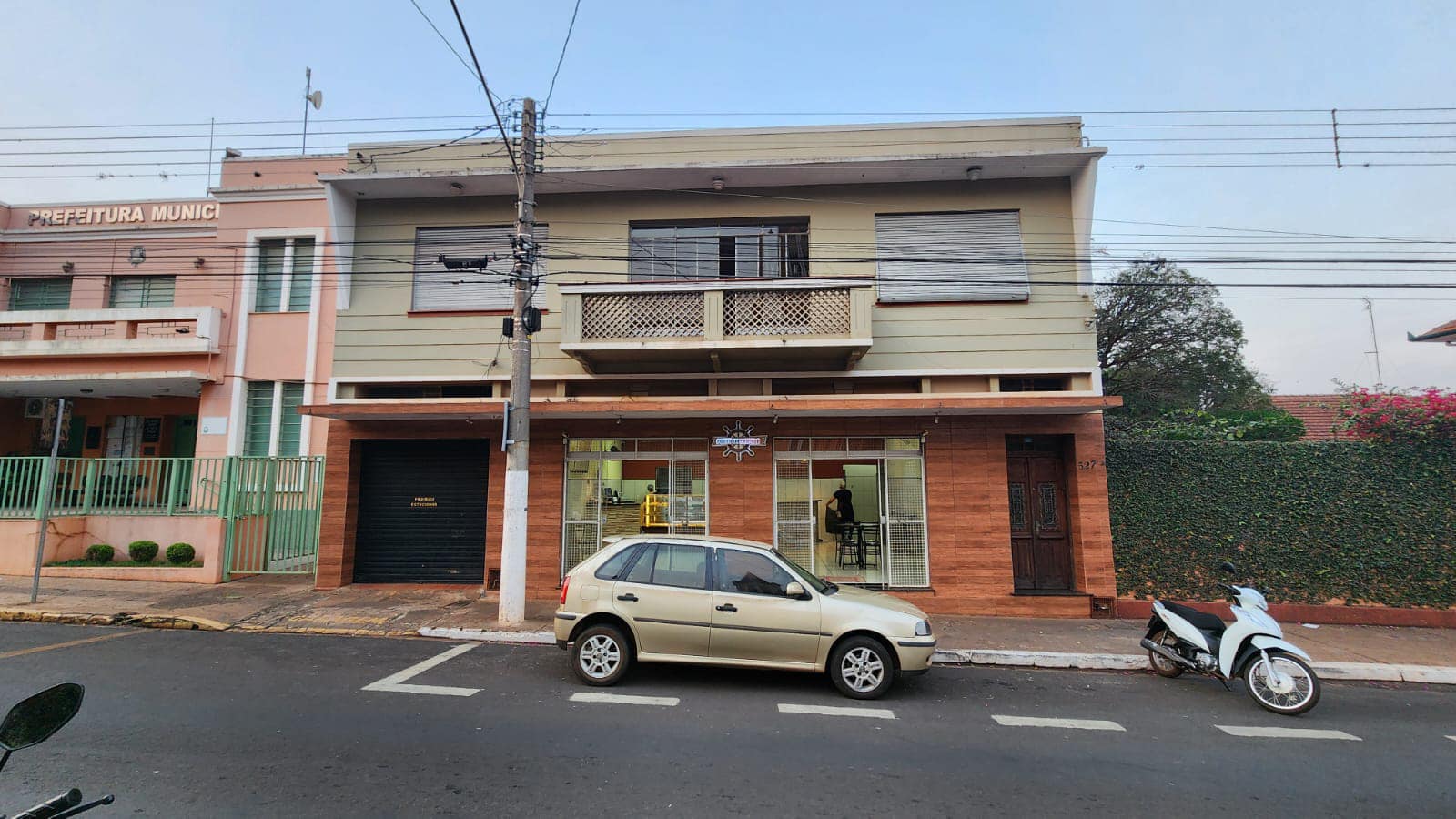 IMÓVEL COMERCIAL E RESIDENCIAL NO CENTRO / ÓTIMA LOCALIZAÇÃO Rua Prudente de Moraes, n527
