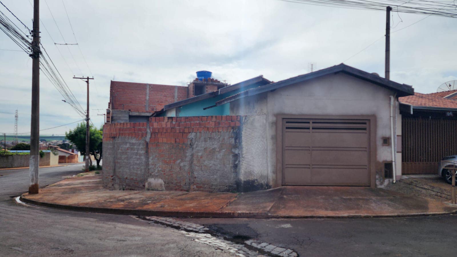 Casa Rua José Vieira Martins , n 102- Santa Luzia