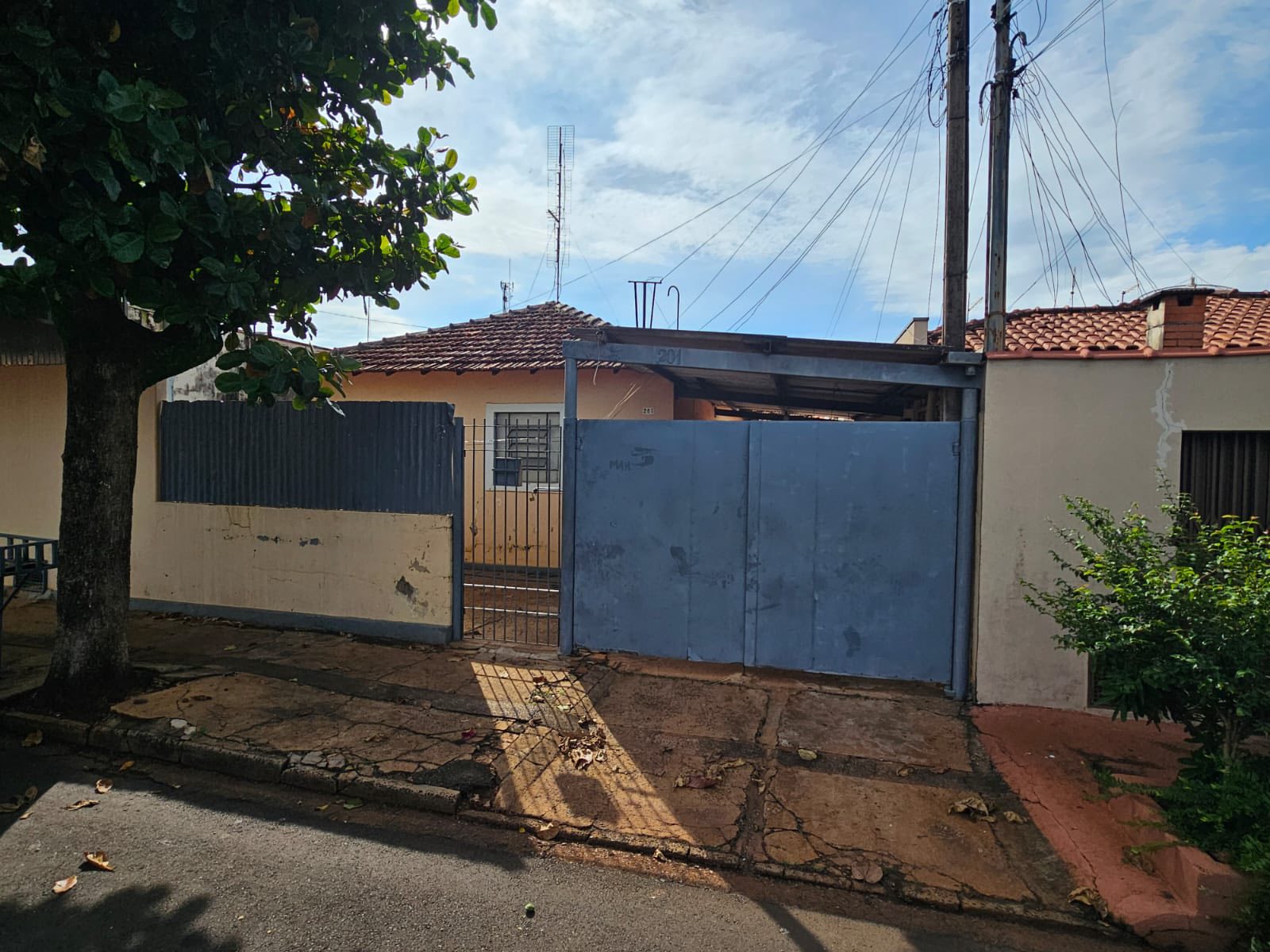 Duas Casas Rua Juliana, n201- Jardim São Carlos