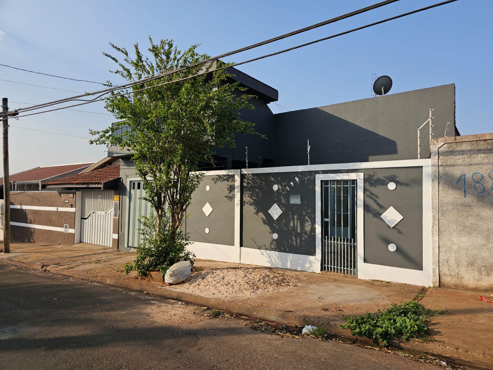 Casa Rua Lídia Baldoni Zandoná, n 198- Conjunto Habitacional Etore Marquezelli