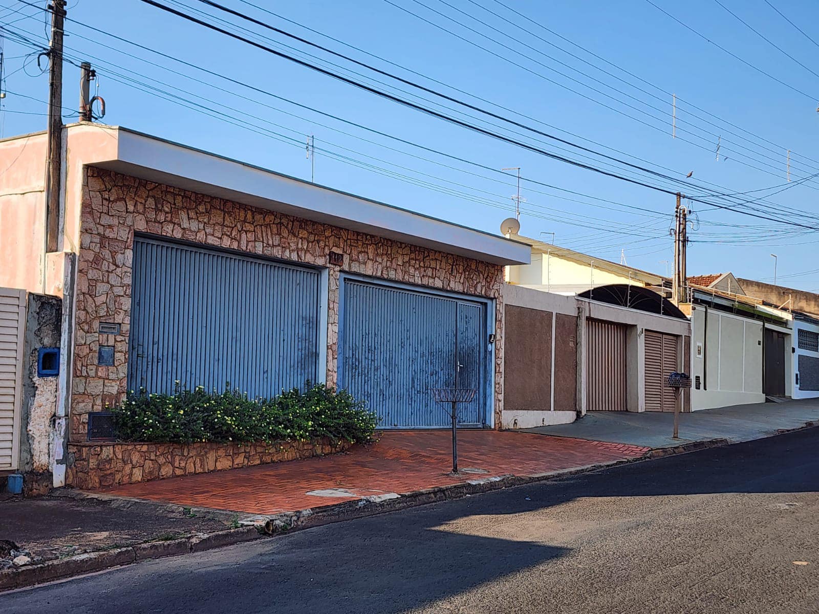 Casa Rua Albino Schiavon, n 112- Conjunto Habitacional Ada Dedini Ometto