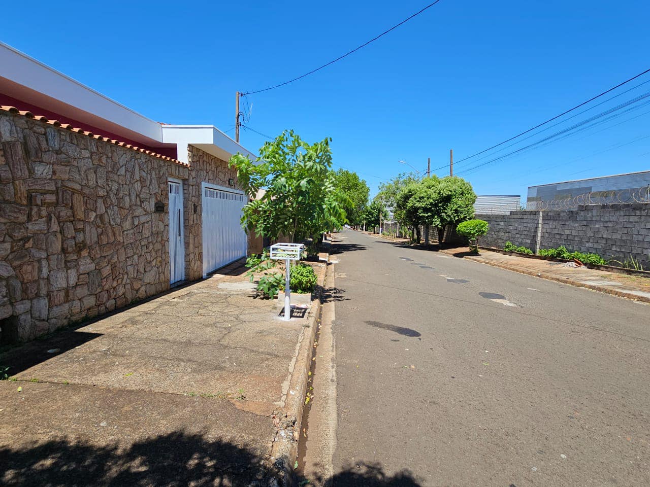 Casa Rua Hidelbrando Deperon, n100- Conjunto Habitacional Duílio Posse