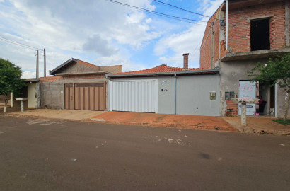 Casa Rua Paraná , n 293 - Parque Varotti
