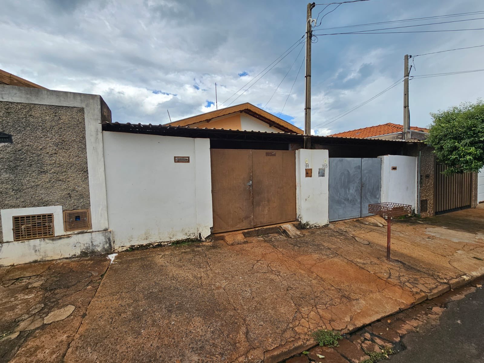 duas Casas Rua Luiz Silvestrini, n 101 e 105- Jardim Das Palmeiras