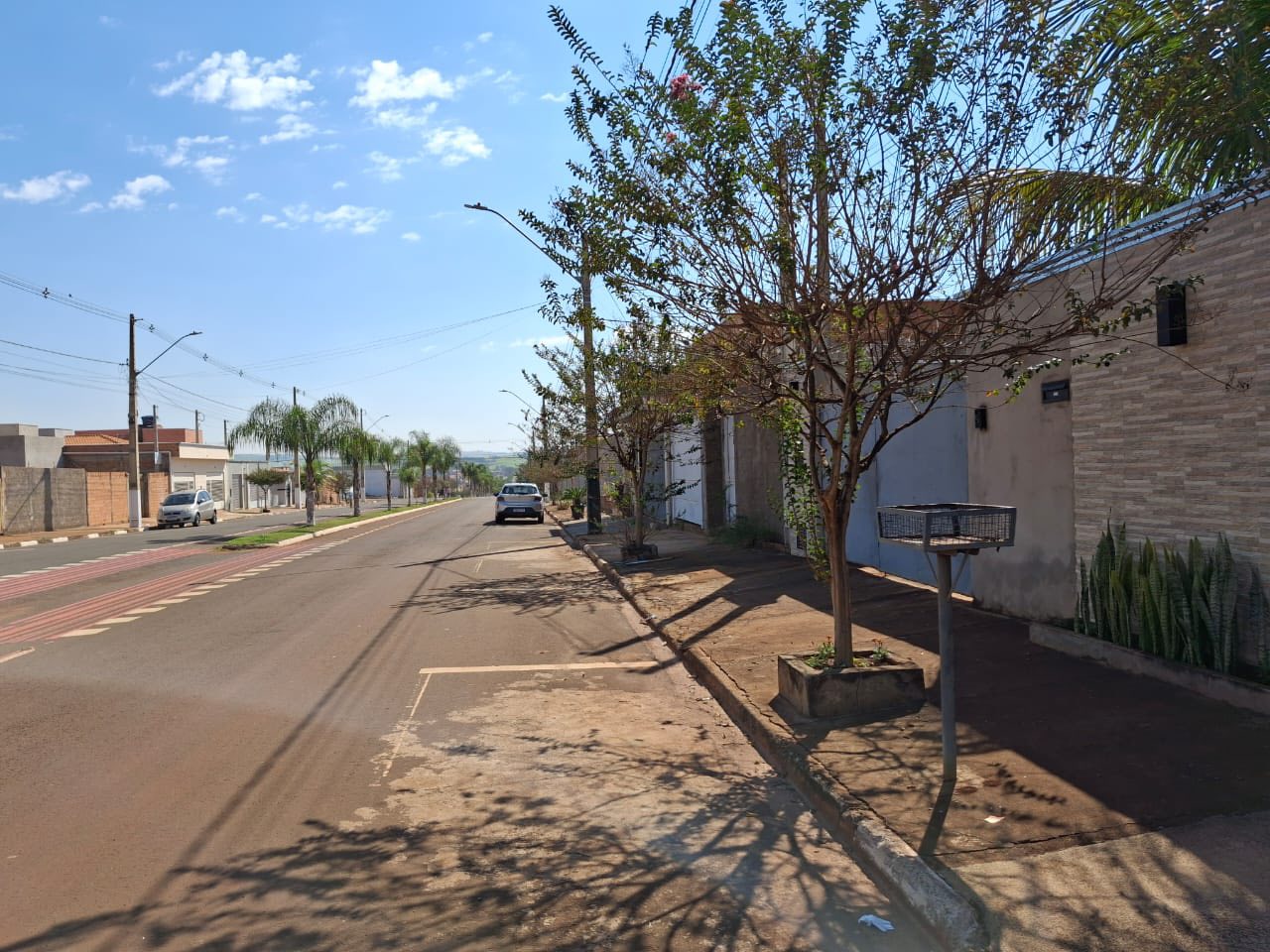 Avenida Brasil , n1263- Parque Varotti