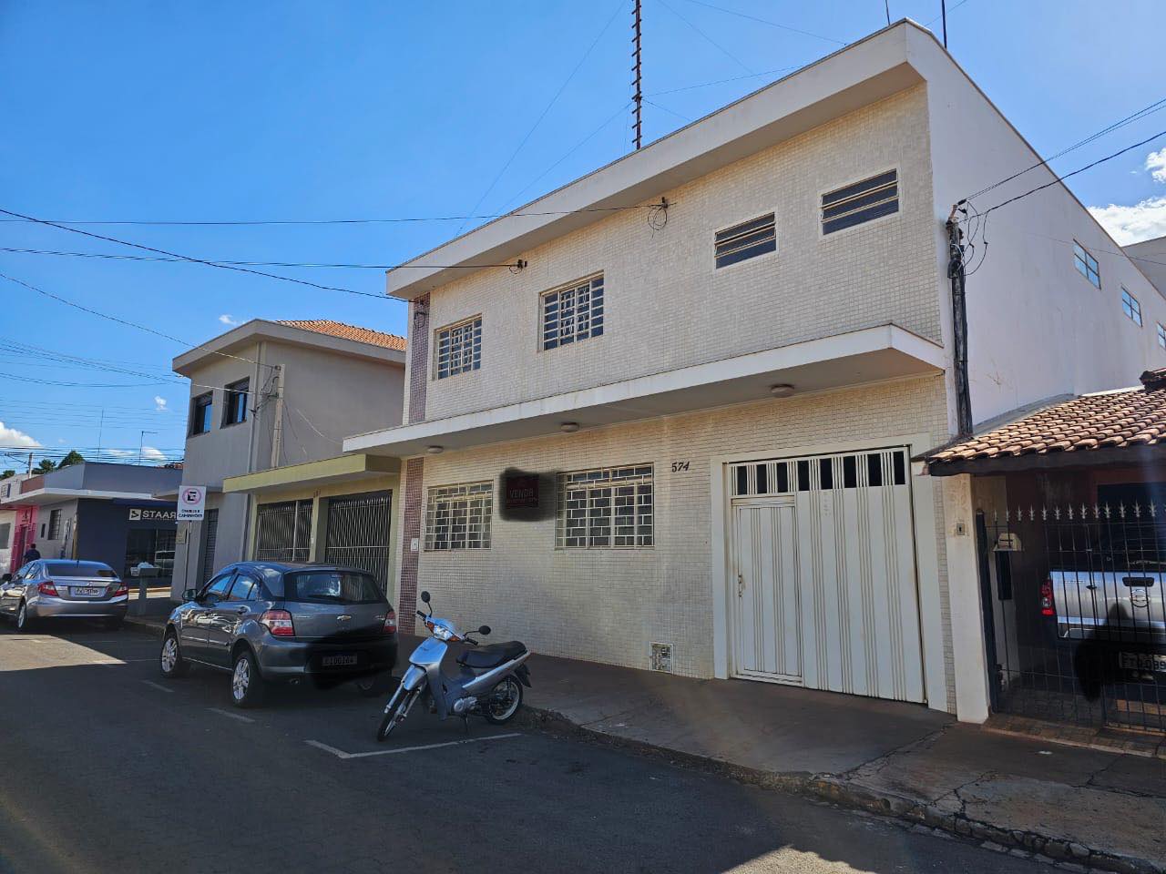 PRÉDIO COMERCIAL/RESIDENCIAL EXCELENTE LOCALIZAÇÃO Rua Treze de Maio, n574- Centro