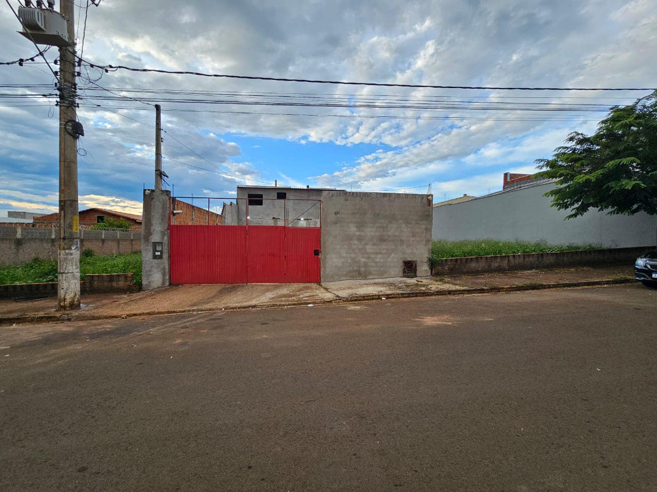 SOBRADO RESIDENCIAL Rua Paraíba , n181- Parque Varotti