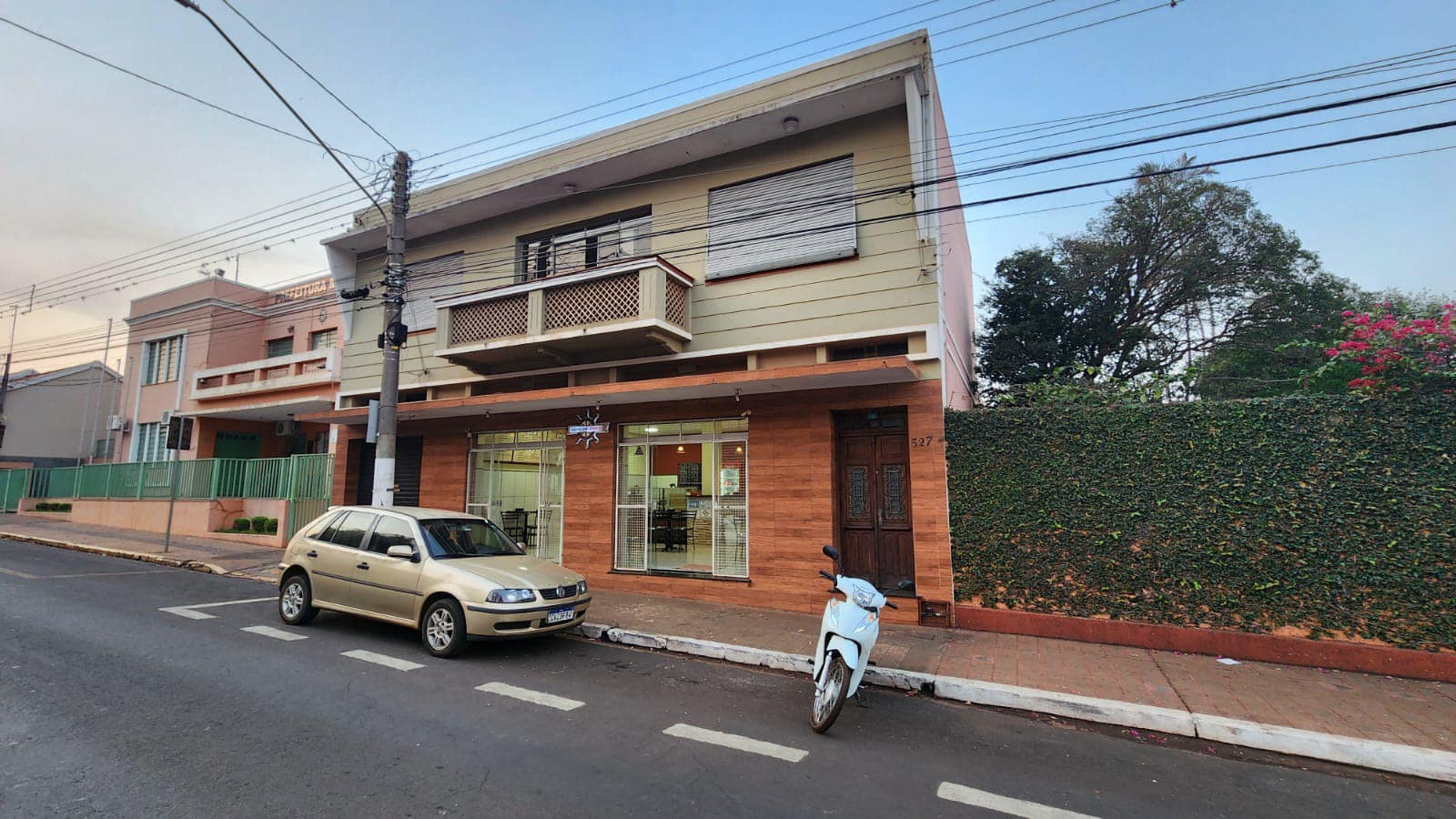 IMÓVEL COMERCIAL E RESIDENCIAL NO CENTRO / ÓTIMA LOCALIZAÇÃO Rua Prudente de Moraes, n527