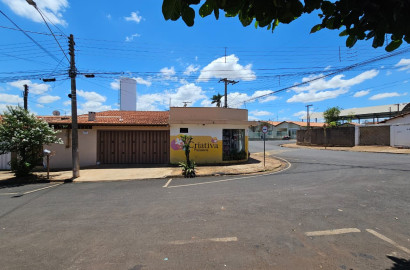 Casa Residencial / Comercio Rua Dr José Mendes da Silva , n 20- Conjunto Habitacional Ada Dedini Ometto