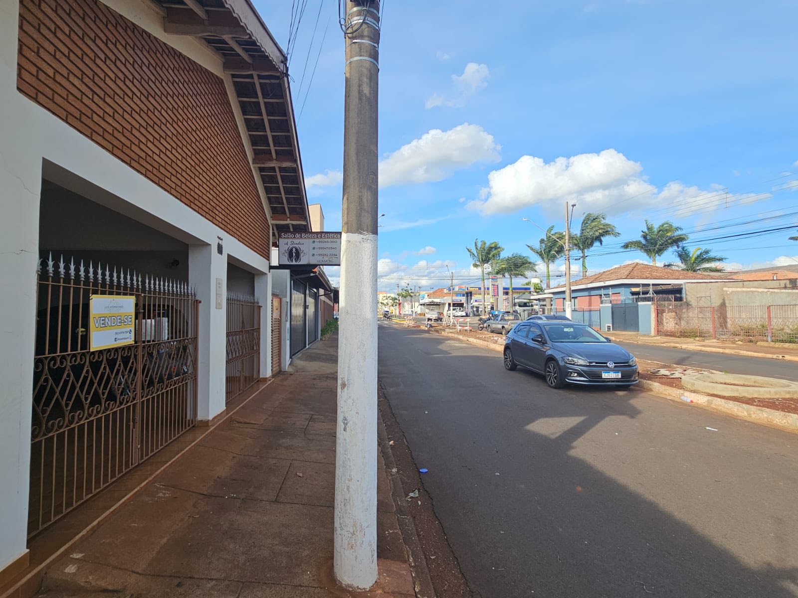 Casa Avenida Quinze de Novembro , n1200- CENTRO ( ÓTIMA LOCALIZAÇÃO)