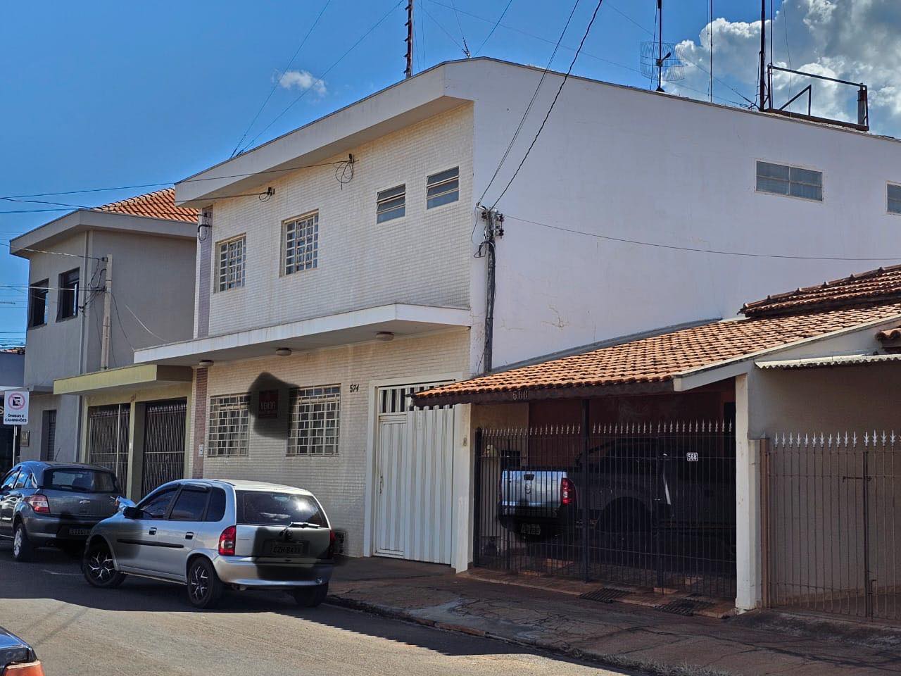 PRÉDIO COMERCIAL/RESIDENCIAL EXCELENTE LOCALIZAÇÃO Rua Treze de Maio, n574- Centro