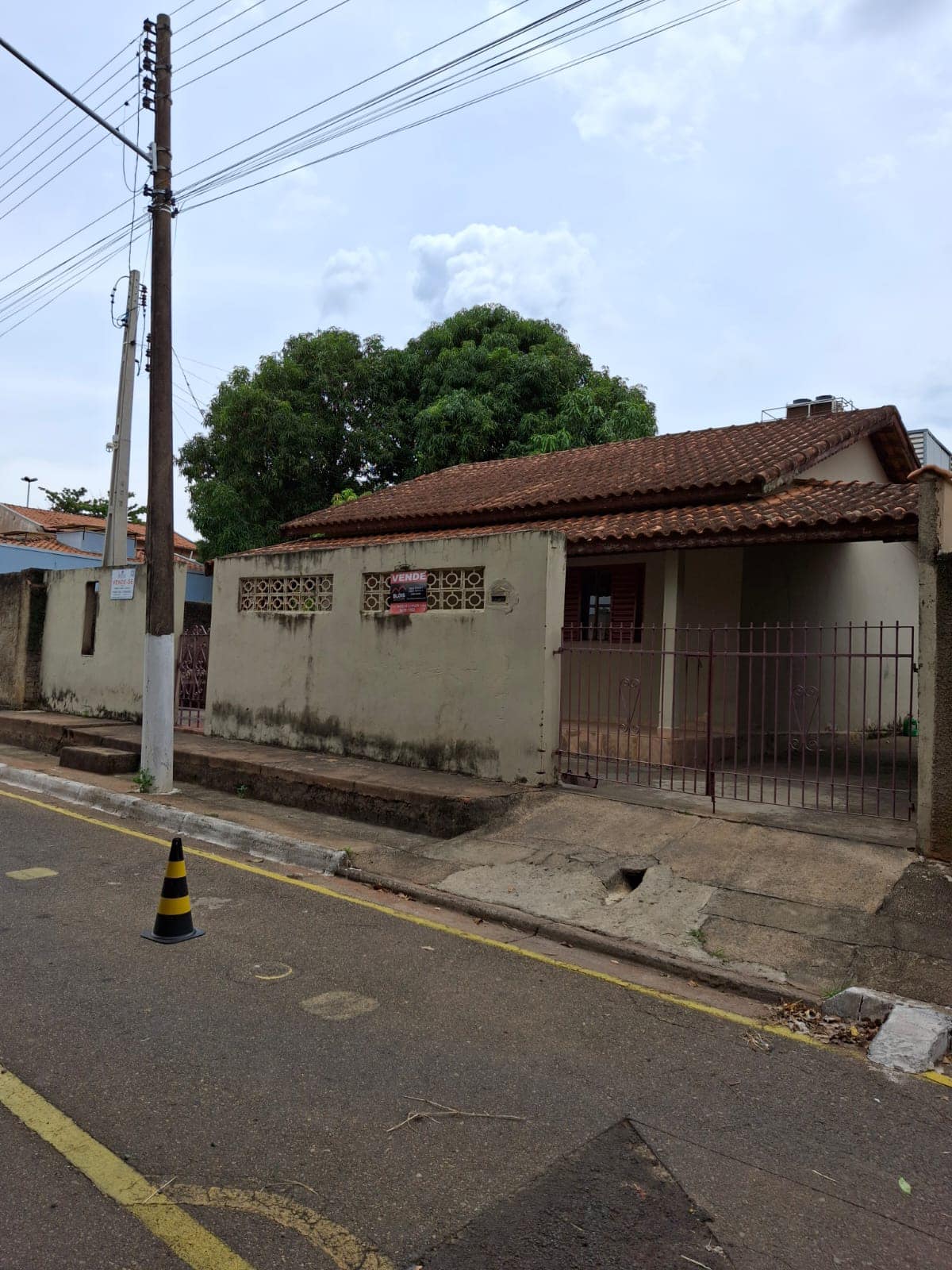 Duas Casas Rua Antônio Martins Daniel , n256- Centro