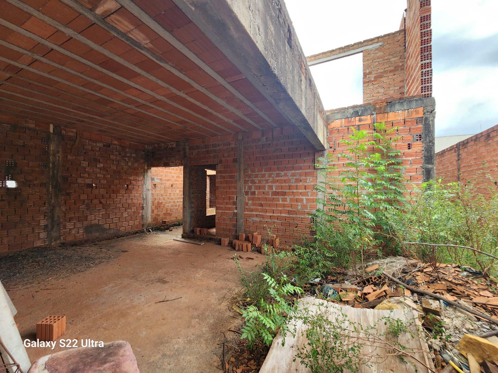 SOBRADO EM CONSTRUÇÃO, Rua Piauí, n121- Parque Varotti