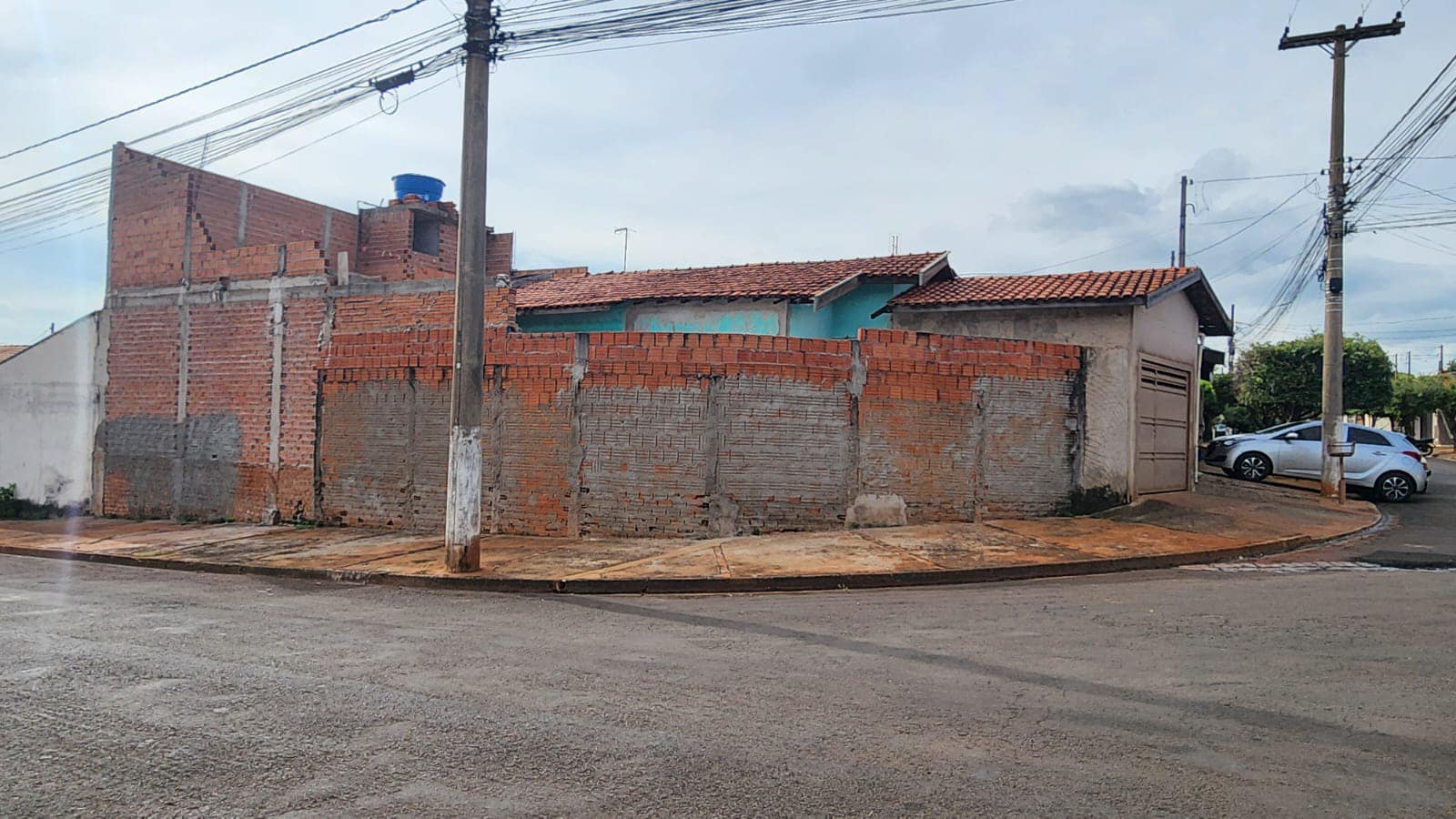 Casa Rua José Vieira Martins , n 102- Santa Luzia