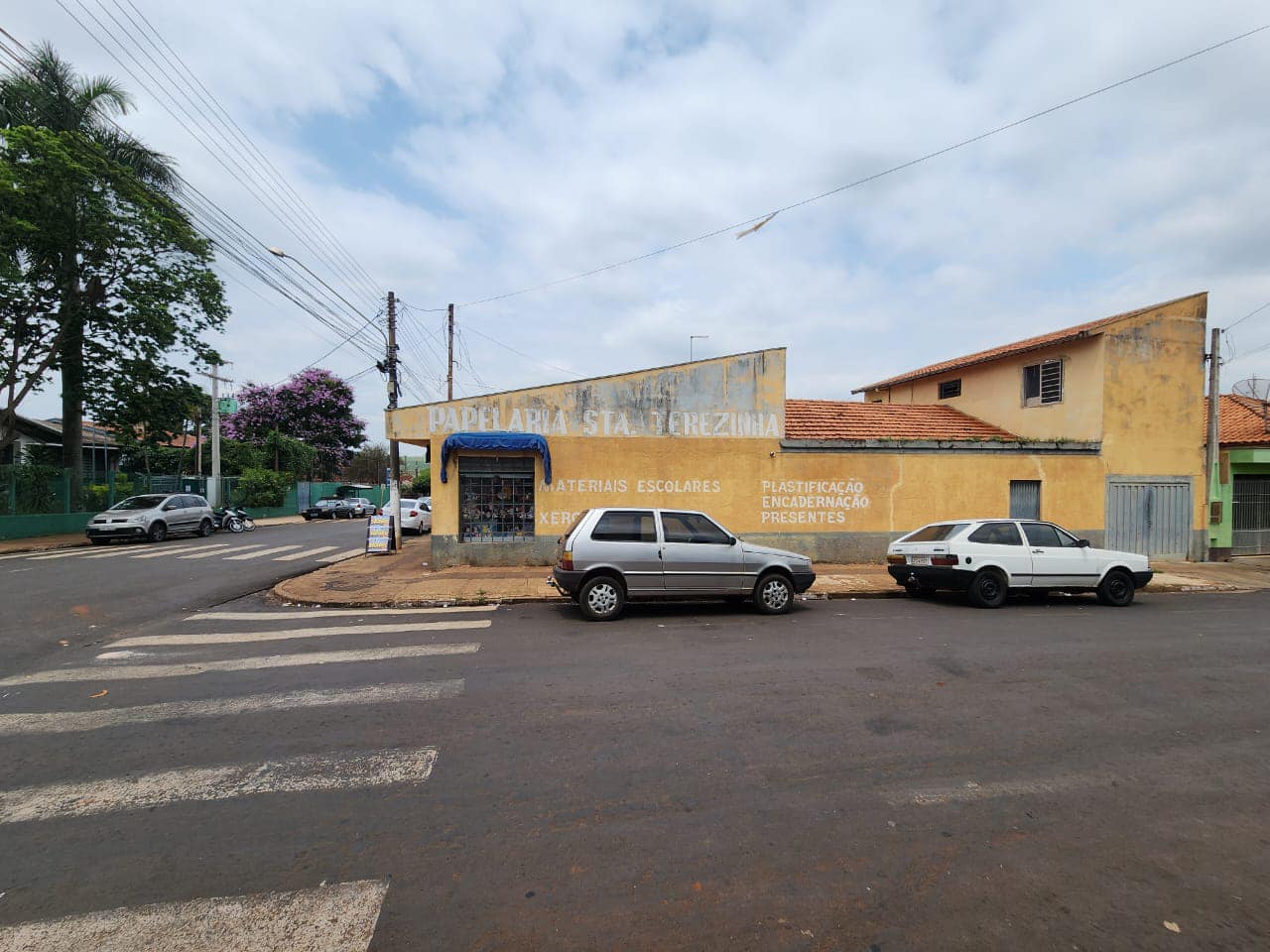 Casa com Ponto Comercial Rua Manoel Pires de Campos , n 122- Vila Santa Terezinha