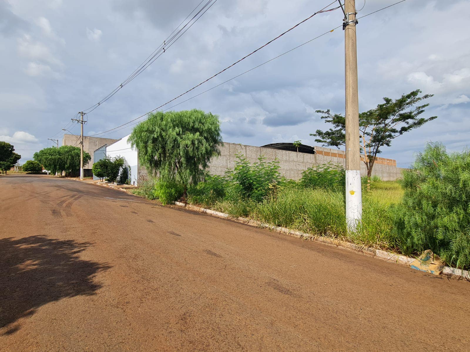 2 Terrenos no Centro Empresarial Mario Dedini Ometto , Rua n08 , Quadra “E” Lotes : 17 e 18