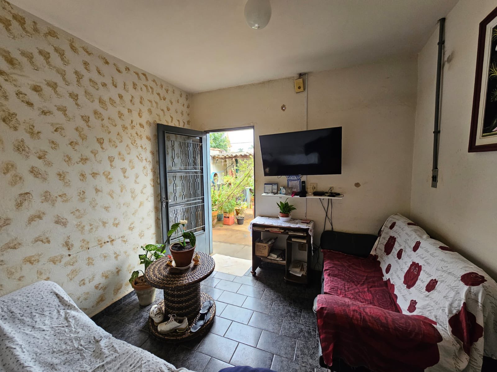 Duas Casas Rua Albino Schiavon, n 77-Conjunto Habitacional Ada Dedini Ometto