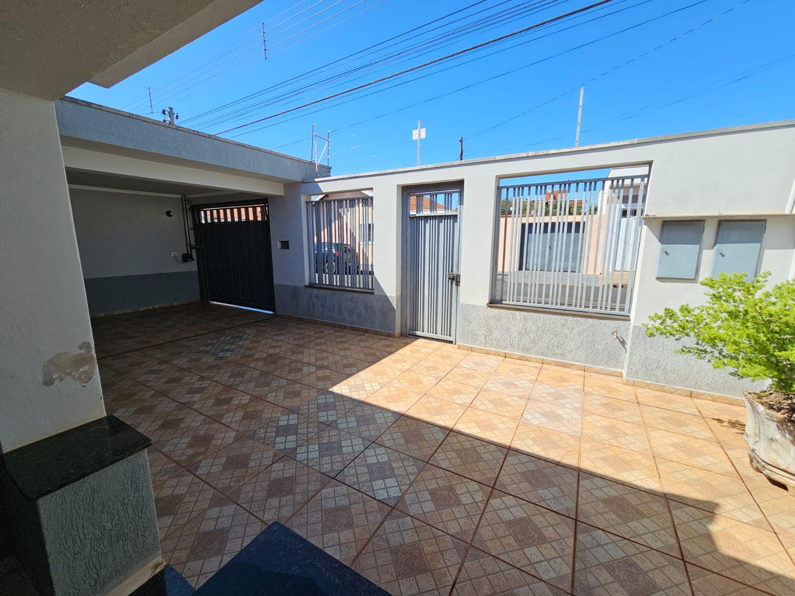 Casa / Sobrado Residencial Excelente Localização, Rua Prudente de Moraes, n917- Vila Bortone