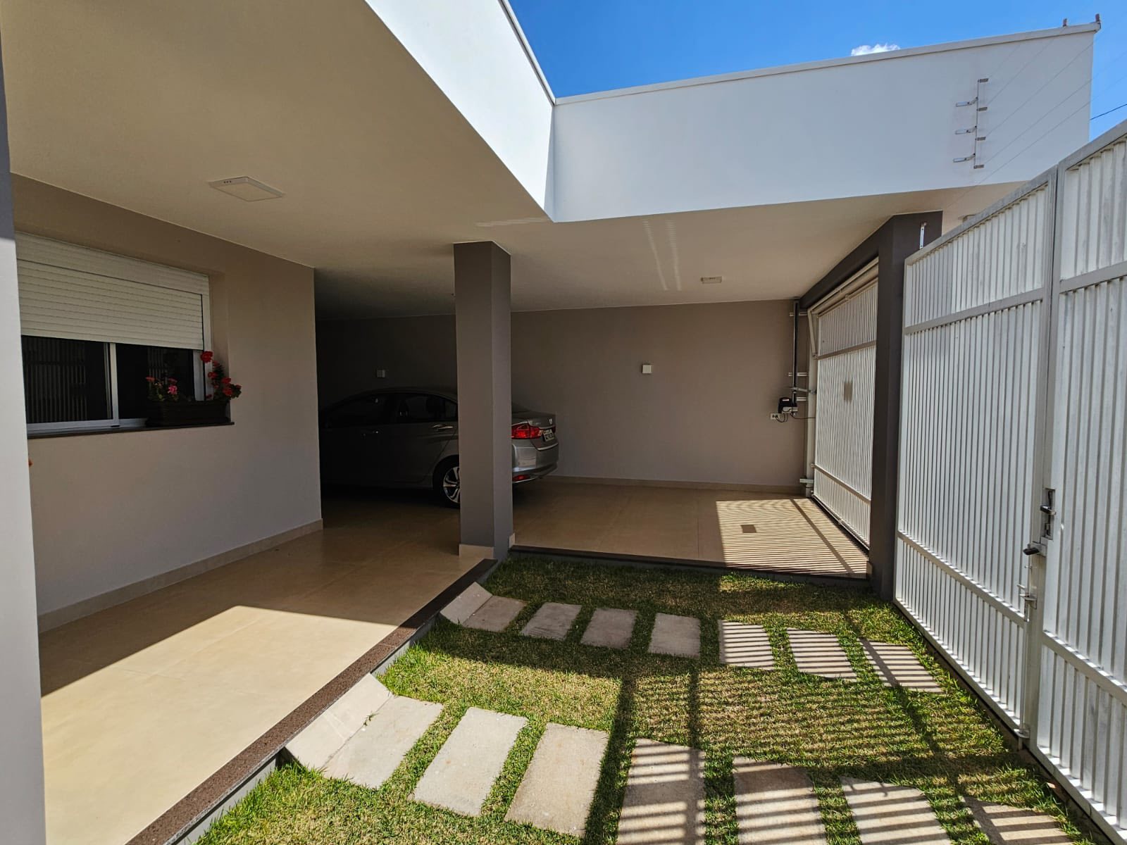 Excelente Casa Residencial - Centro ( Proximo a Praça Central)