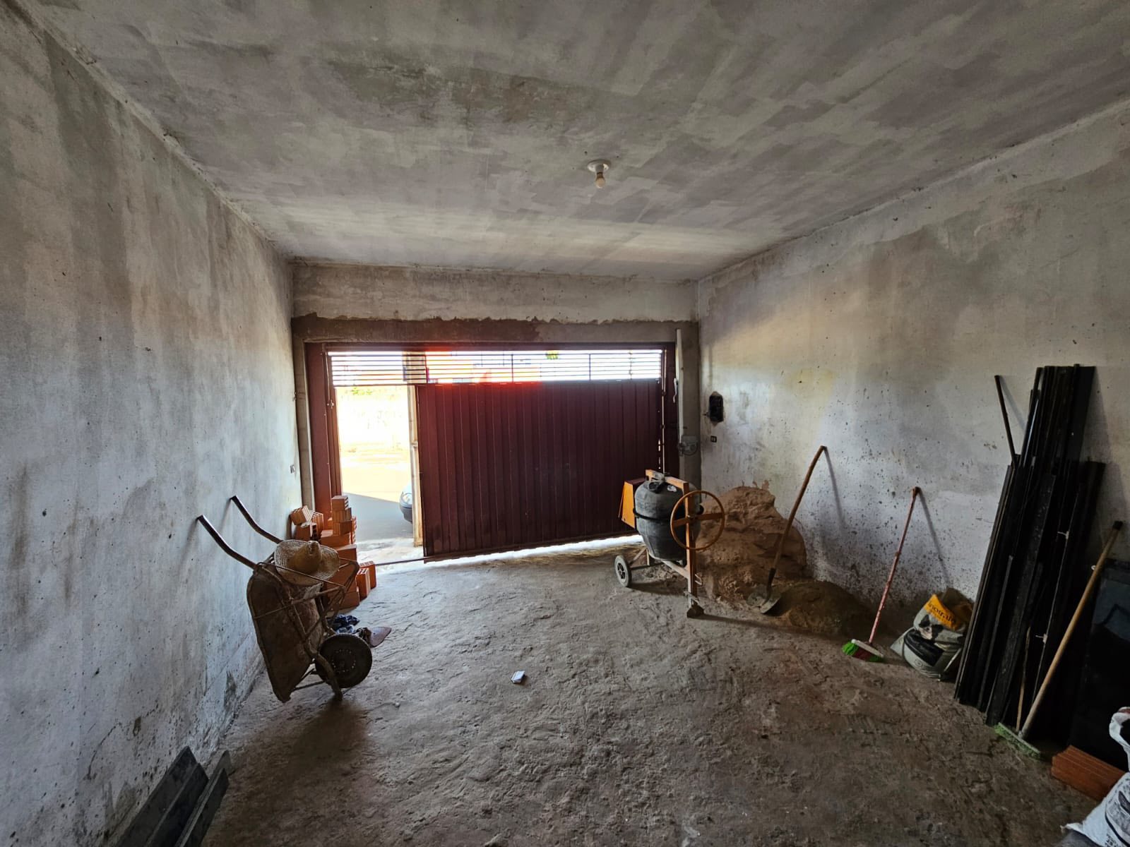 Sobrado Rua Piauí, n 31- Parque Varotti