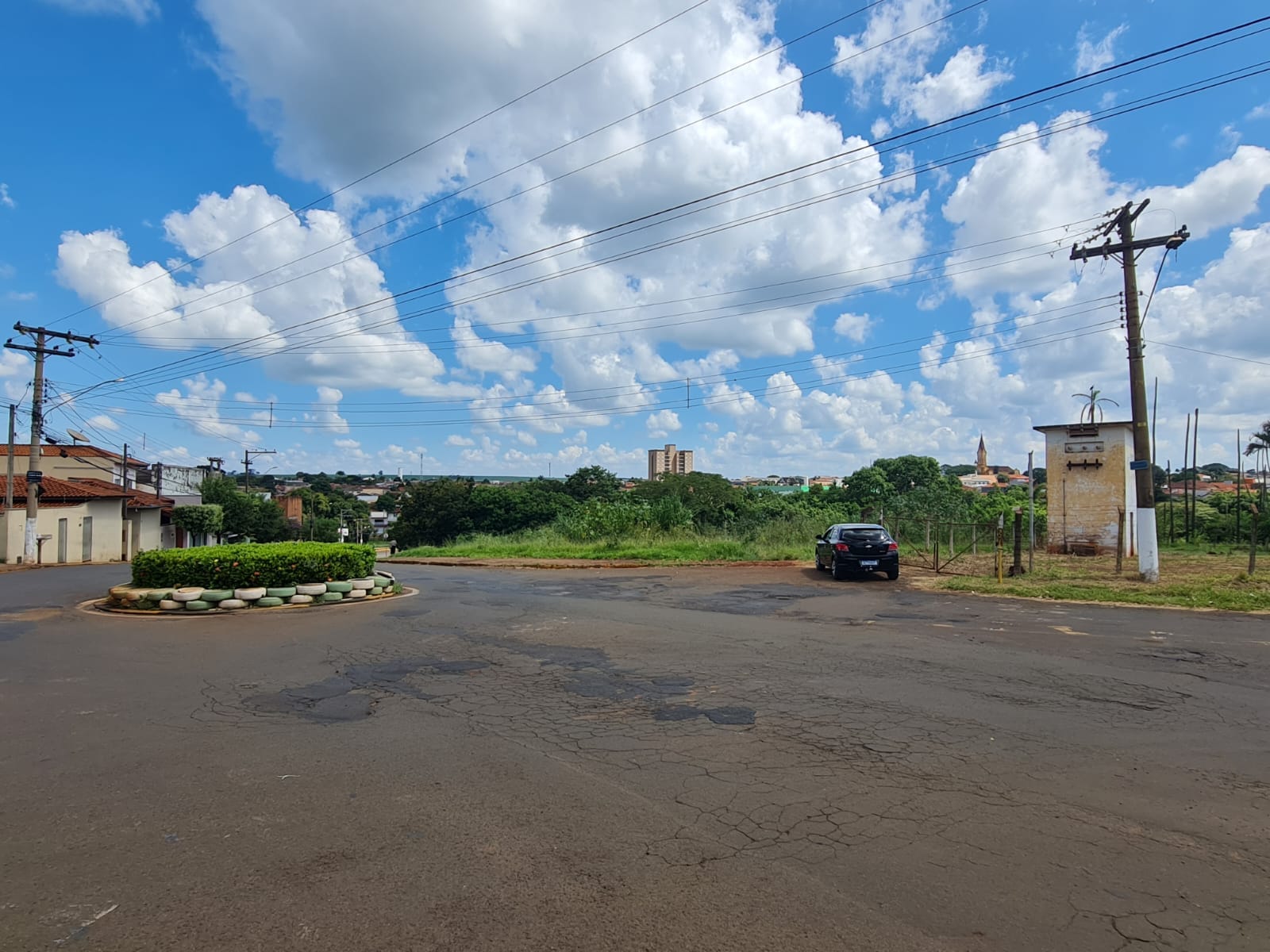 3 TERRENOS EXCELENTE LOCALIZAÇÃO  2 LOTES COM FRENTE PARA  Rua Crispim de Abreu