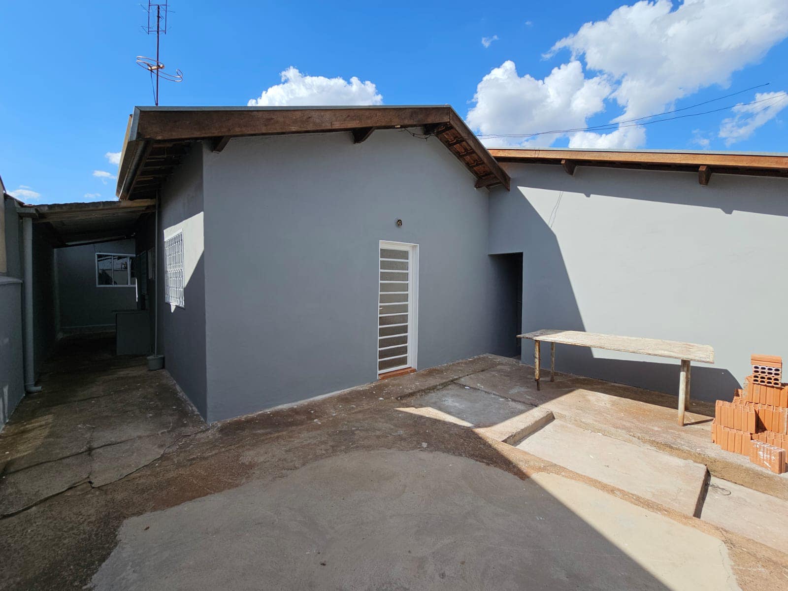 Casa Rua Gumercindo Guerreiro, n 324- Conj Habitacional Ada Dedini Ometto